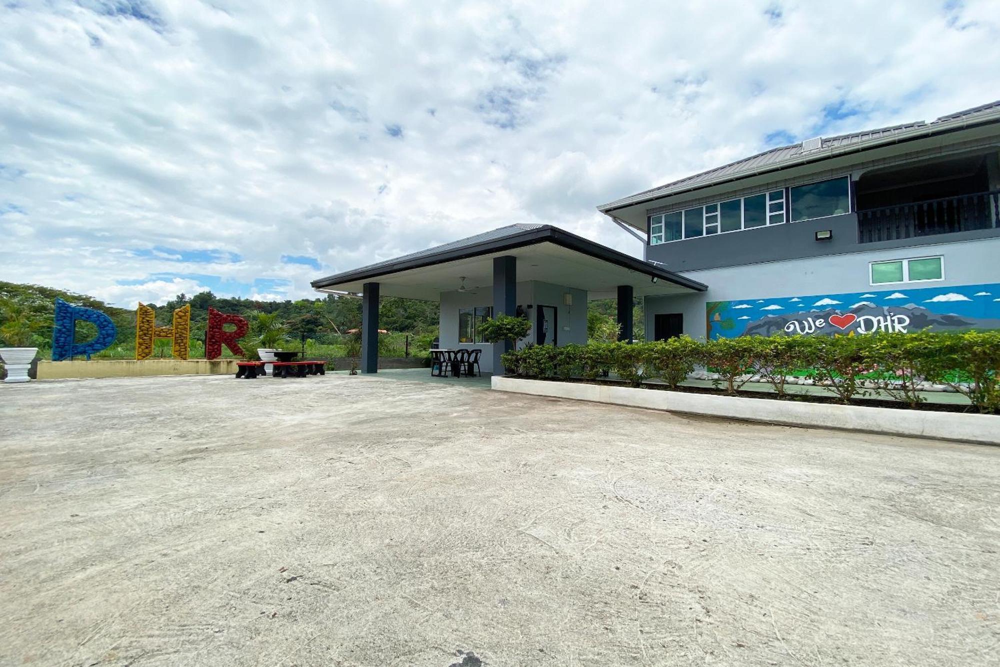 Oyo Home 90230 Dh Residence Kota Belud Exterior photo