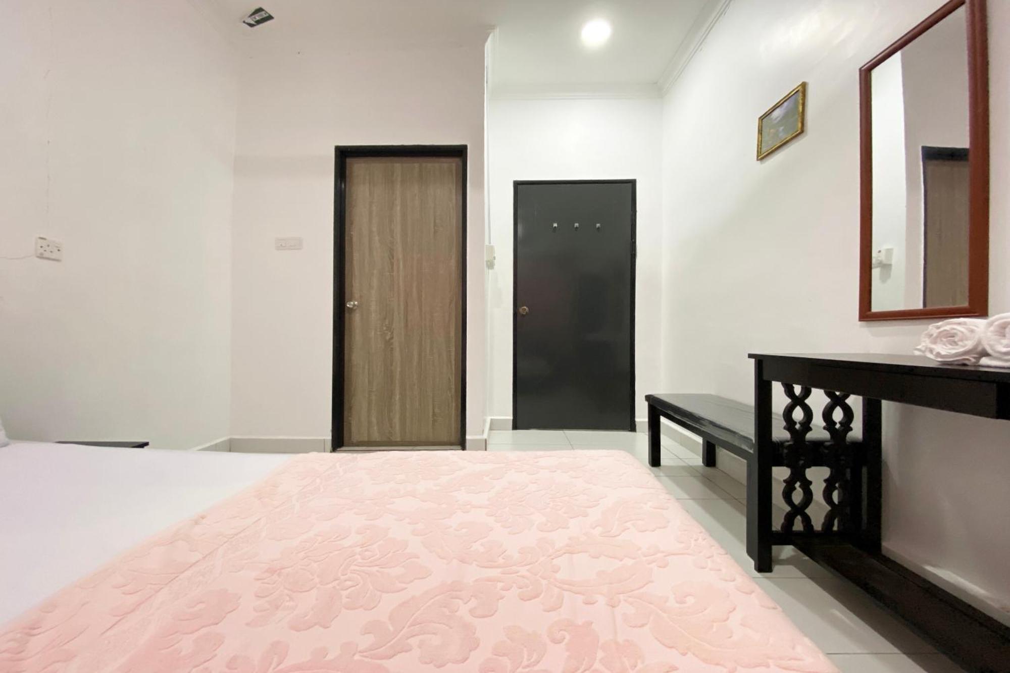 Oyo Home 90230 Dh Residence Kota Belud Exterior photo