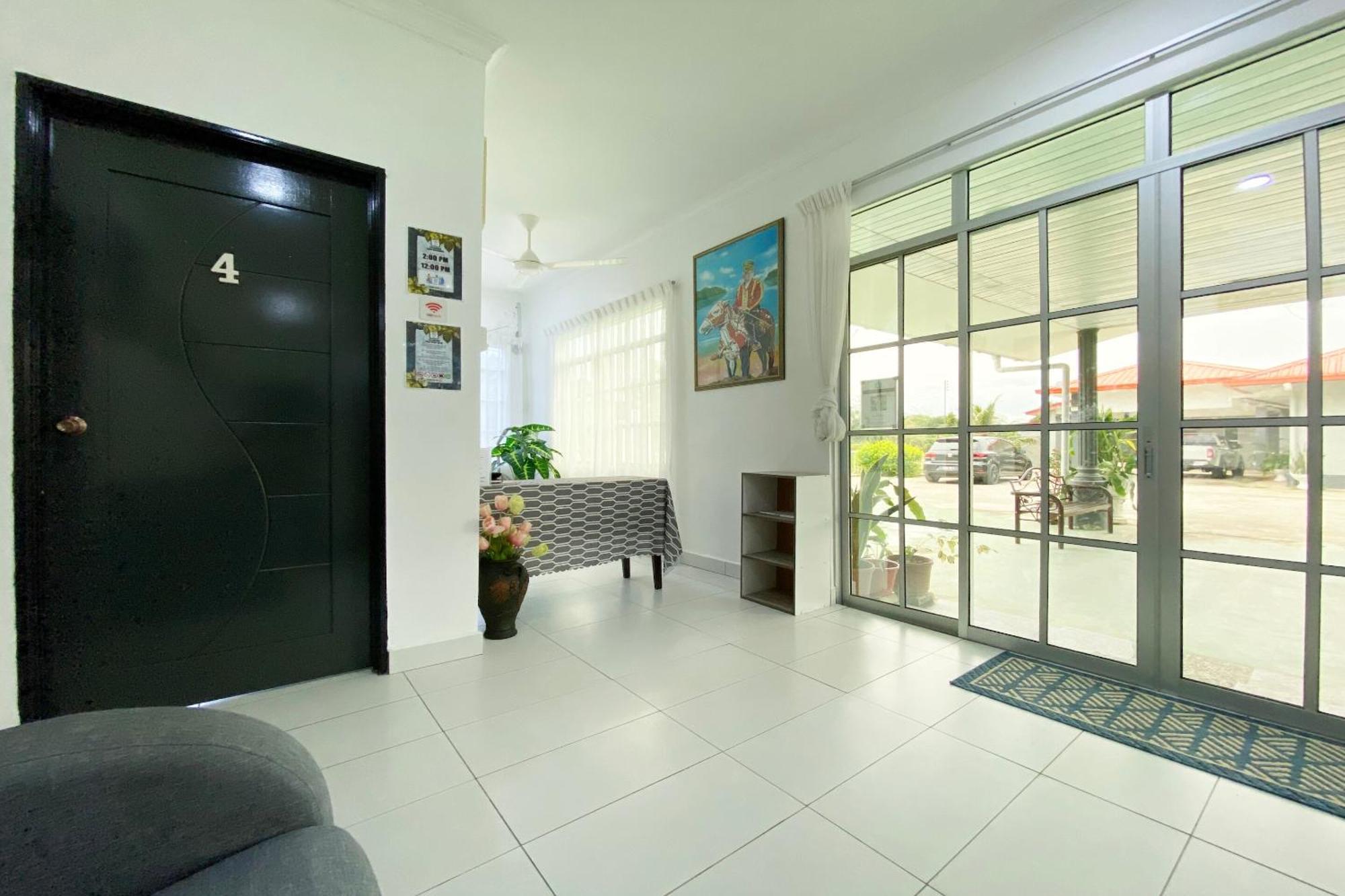 Oyo Home 90230 Dh Residence Kota Belud Exterior photo