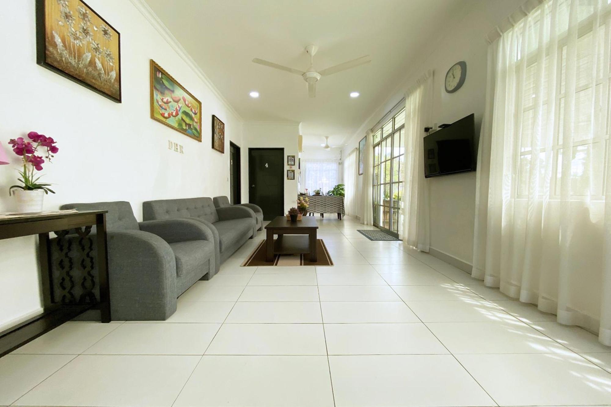 Oyo Home 90230 Dh Residence Kota Belud Exterior photo